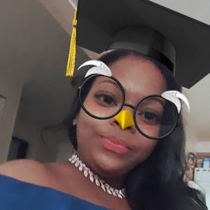 Meet your Posher, Rolanda